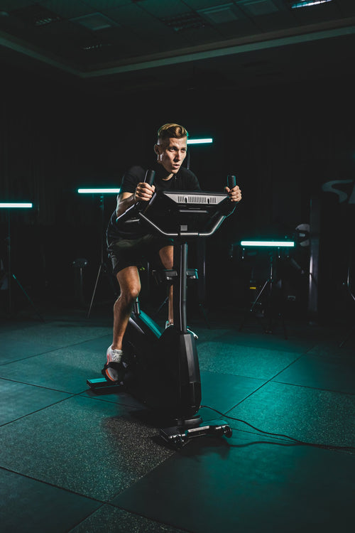 Spirit CU800+ ENT · Bicicleta vertical con consola Entertainment – foto 6